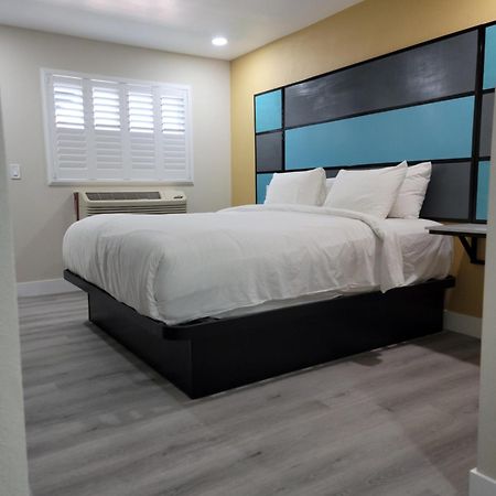 Quality Inn Victorville - Hesperia I-15 Kültér fotó
